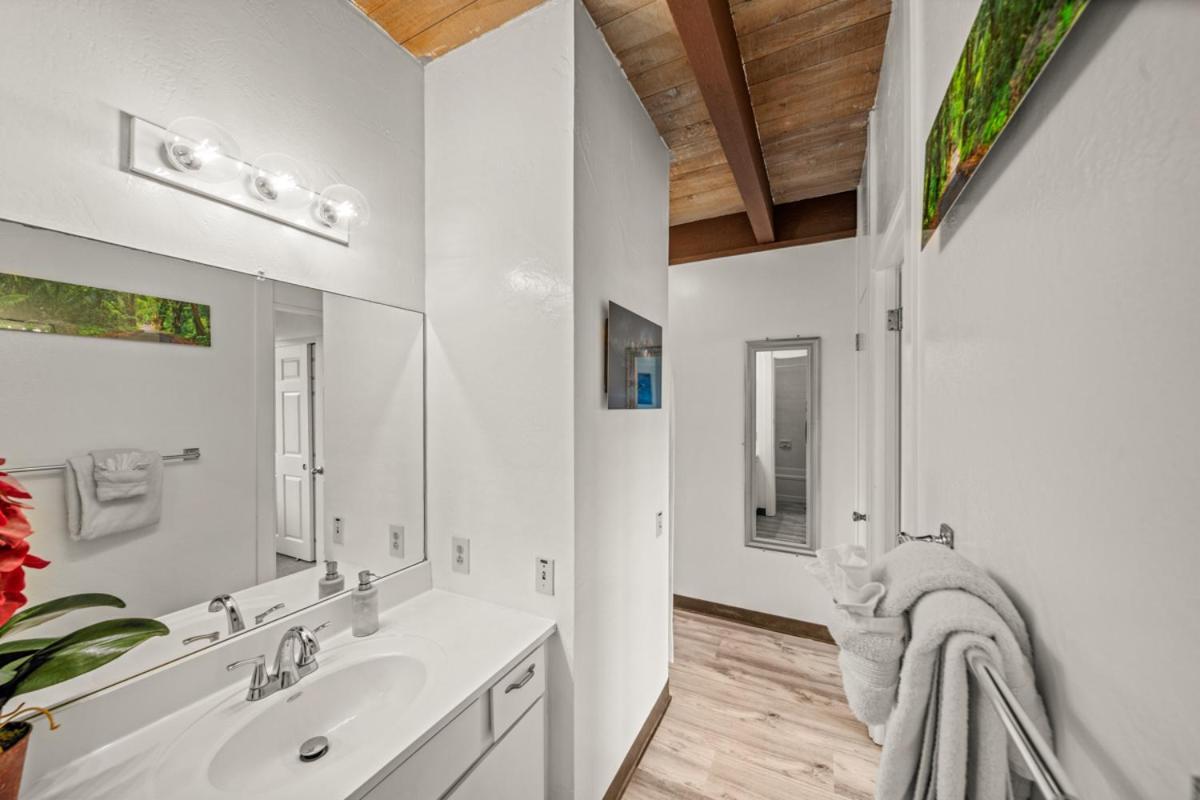 Newly Upgraded 1Br Unit Near Beach Max Of 5 Guests Каилуа-Кона Экстерьер фото