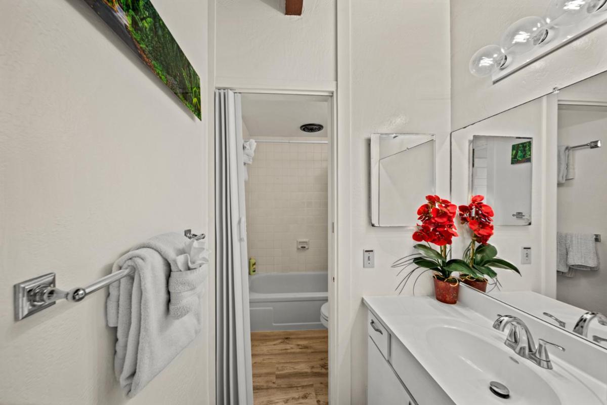 Newly Upgraded 1Br Unit Near Beach Max Of 5 Guests Каилуа-Кона Экстерьер фото