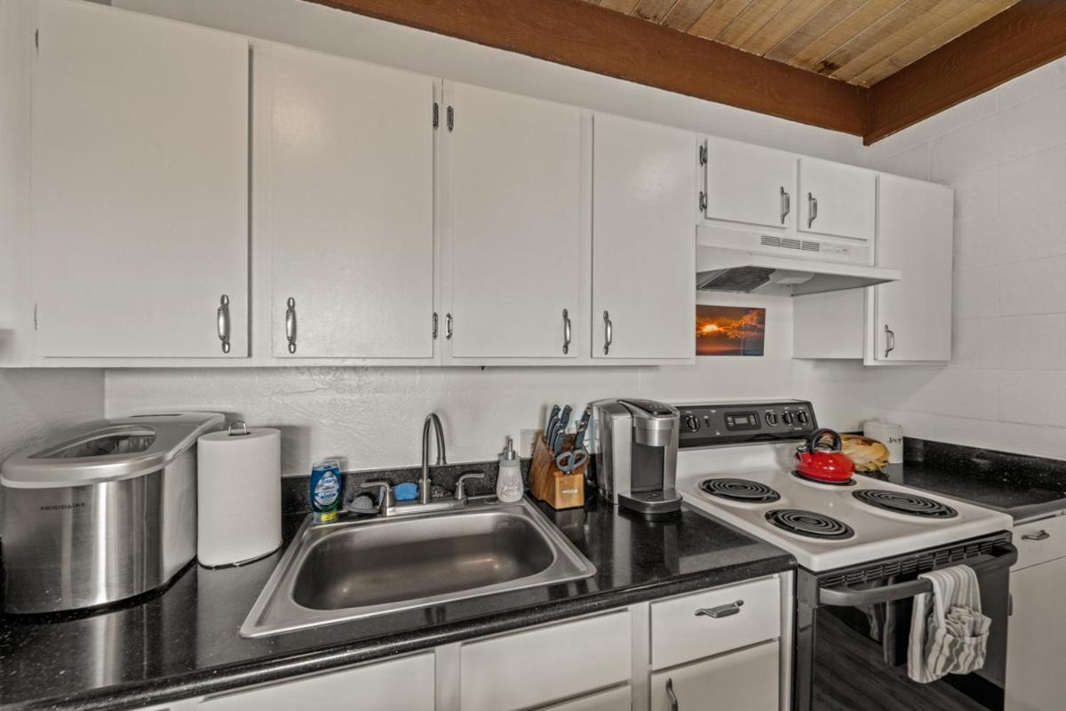 Newly Upgraded 1Br Unit Near Beach Max Of 5 Guests Каилуа-Кона Экстерьер фото
