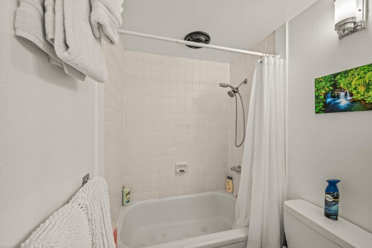 Newly Upgraded 1Br Unit Near Beach Max Of 5 Guests Каилуа-Кона Экстерьер фото